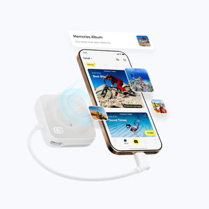 Insta360 2-in-1 Card Reader and Case compatible phone connection illustration