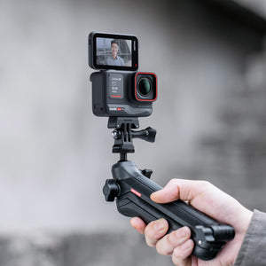 Camera angle adjustment on the compact Multi Mount grip