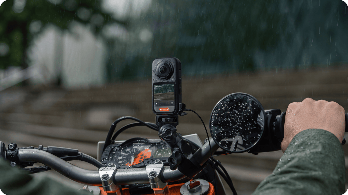 Insta360 X6 All-Weather USB Charging Cover - ACE Peripherals