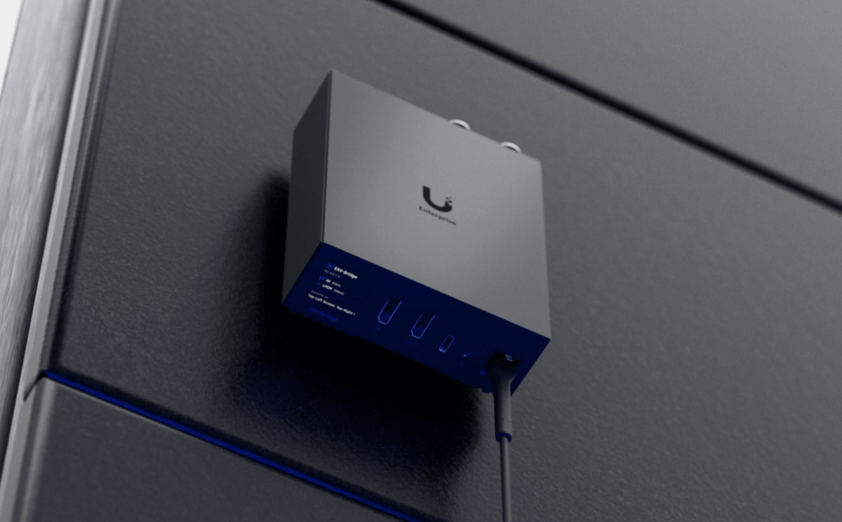 Ubiquiti EAV-Bridge - Touchscreen detail in an installation