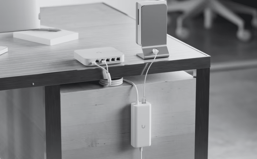 Ubiquiti UACC-PoE+-USBC 30W PoE+ Integrated AC Adapter - ACE Peripherals