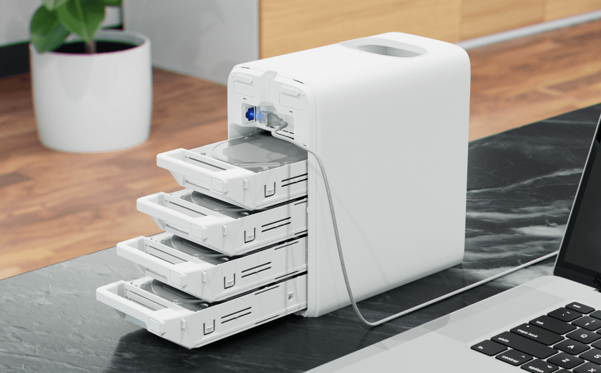 Ubiquiti UNAS-4 4-Bay 2.5GbE PoE+++ Desktop NAS - ACE Peripherals