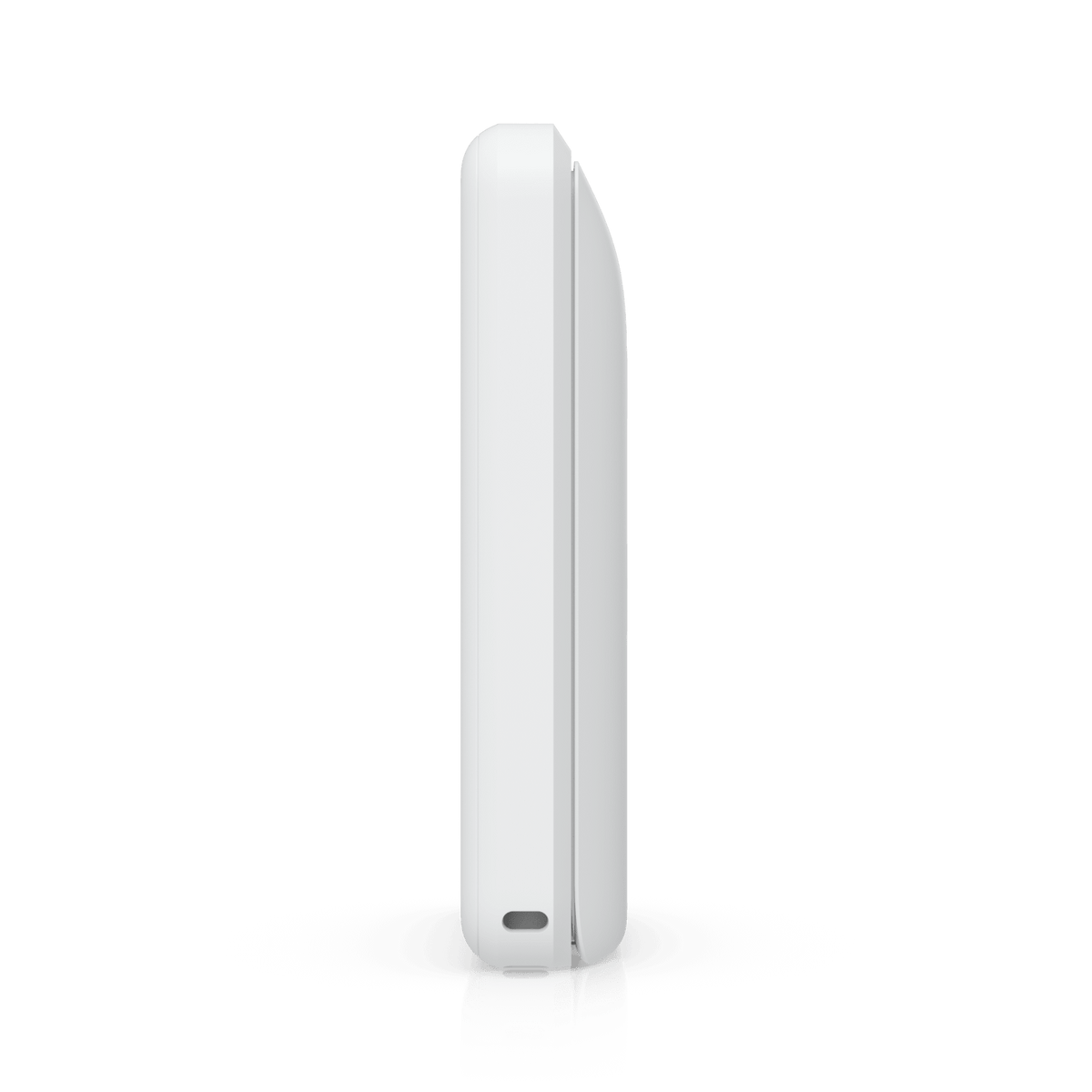 Ubiquiti UTR-LR UniFi Long-Range WiFi 5 Travel Router with VPN and USB Tethering - ACE Peripherals