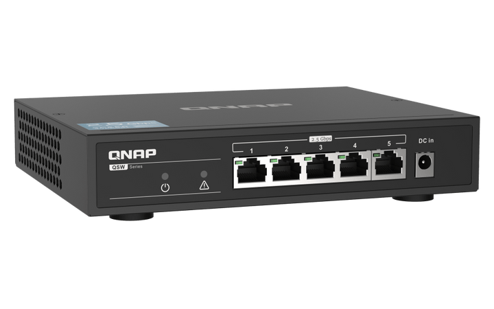 QNAP QSW-1105-5T 5-Port 2.5Gbe Professional Networking Switch - ACE Peripherals